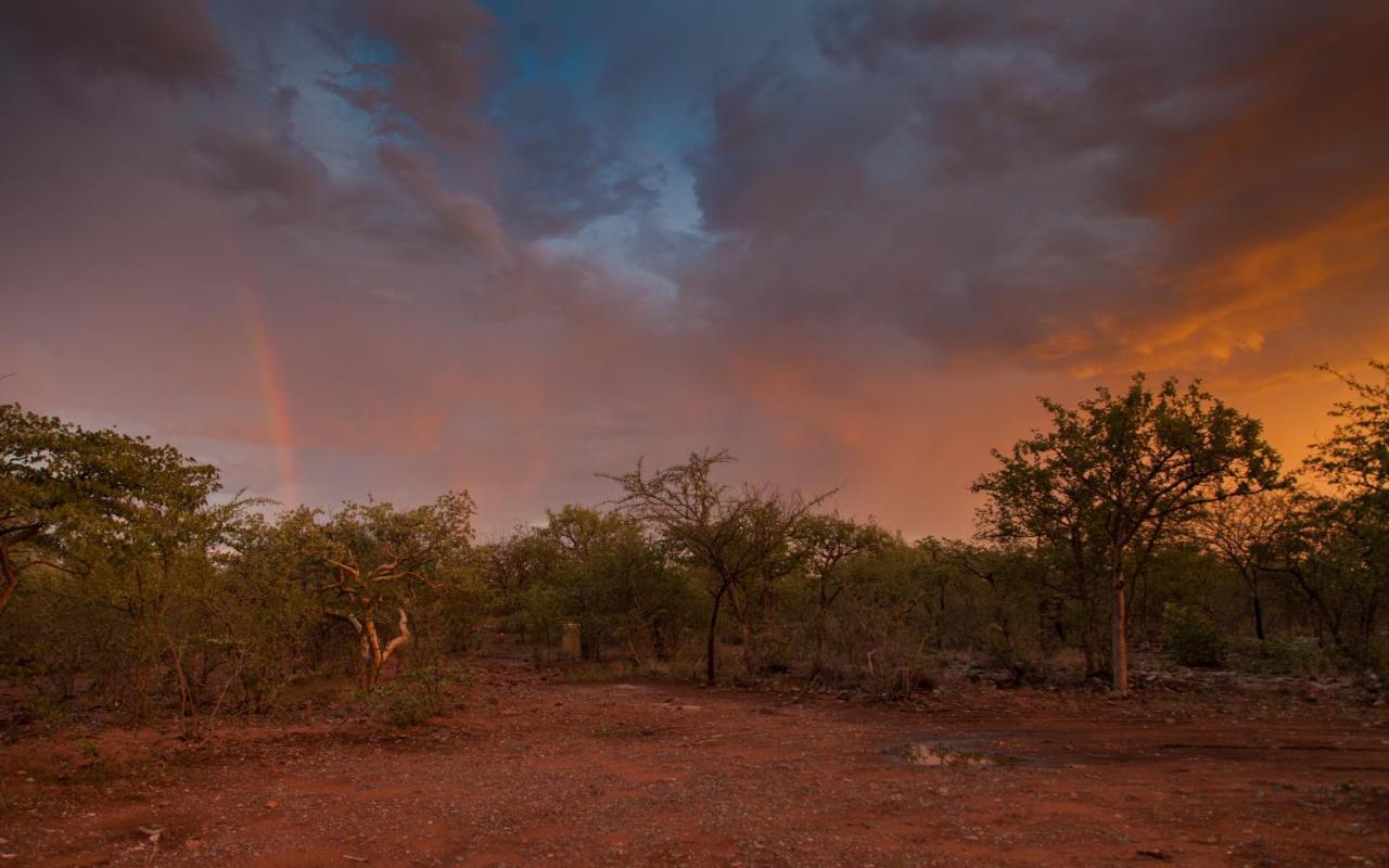 Etosha Village Campsite Okaukuejo Exterior photo